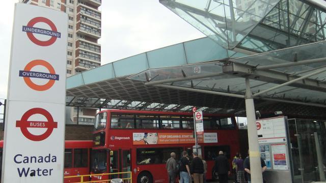 Surrey Quays Studio Лондон Экстерьер фото
