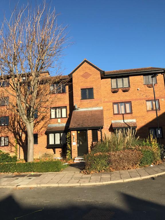 Surrey Quays Studio Лондон Экстерьер фото